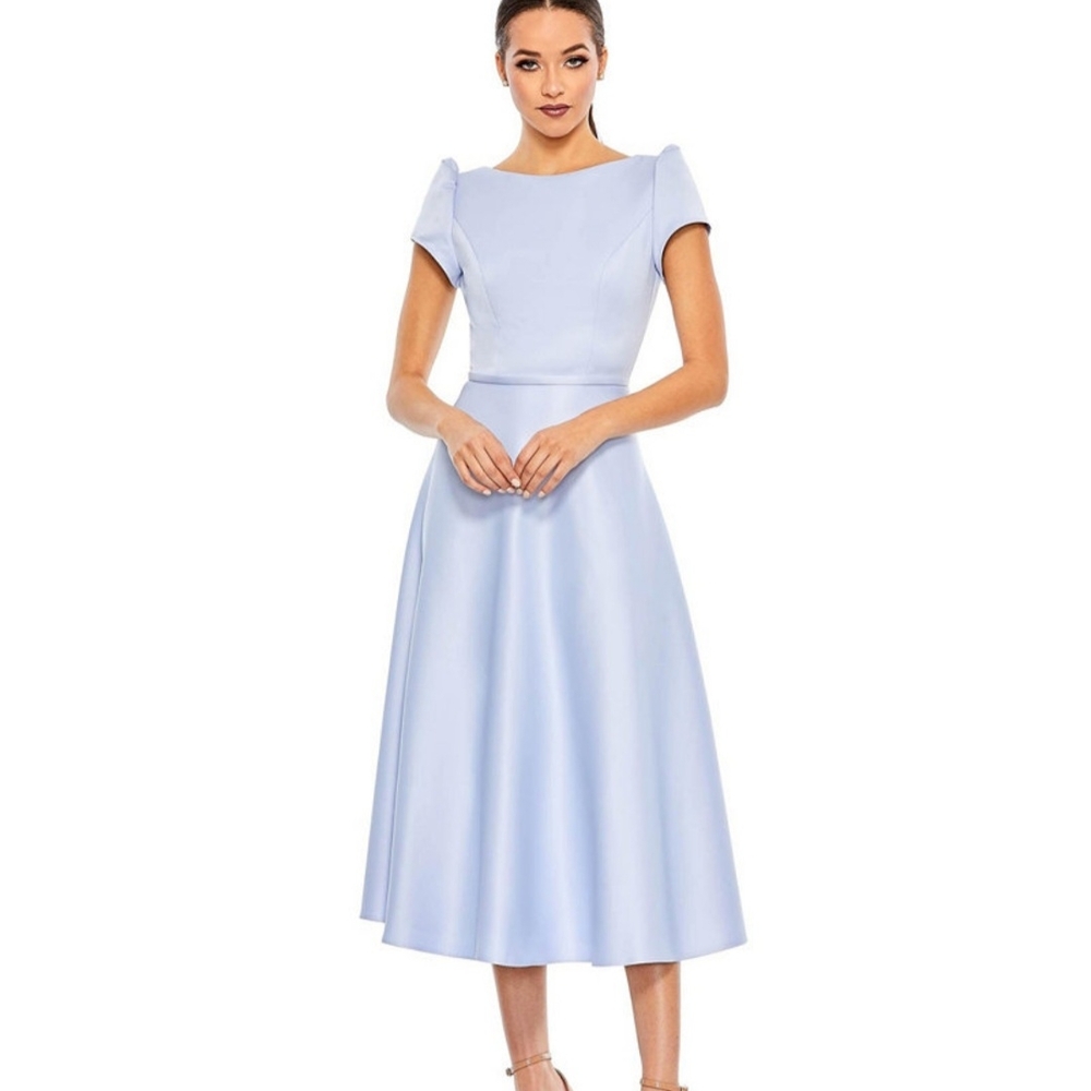Elegant Light Blue Midi Dress Mac Duggal